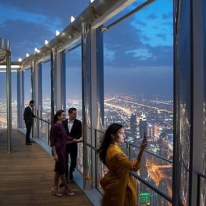 Burj Khalifa At the Top Sky (Level 124, 125 and 148) Access With Refreshments